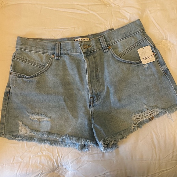 NWT Free People WE THE FREE Now or Never Denim Short in Moon Child size 30 - Picture 5 of 9
